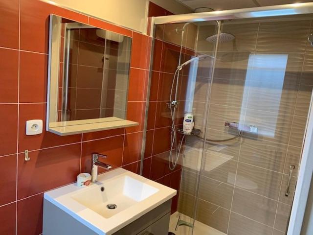 Chambre Independante Chez Particuliers Avec Salle De Bain Privative Anse Zewnętrze zdjęcie